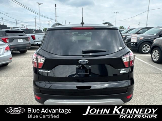 Certified 2018 Ford Escape SE w/ SE Sync 3 Package AWD/4WD image 38