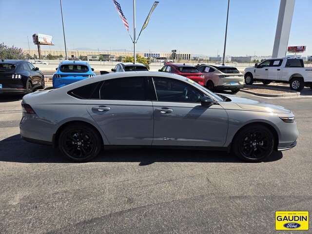 Used 2025 Honda Accord SE image 8
