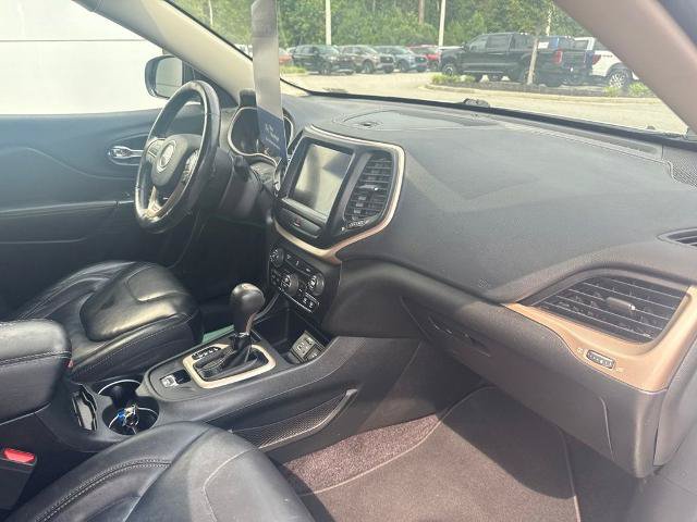 Used 2017 Jeep Cherokee Limited FWD image 33