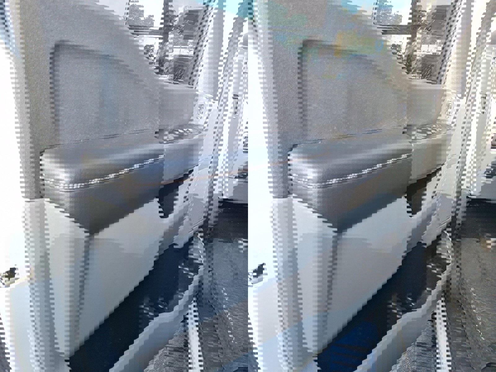 Certified 2023 Ford F350 XLT image 9