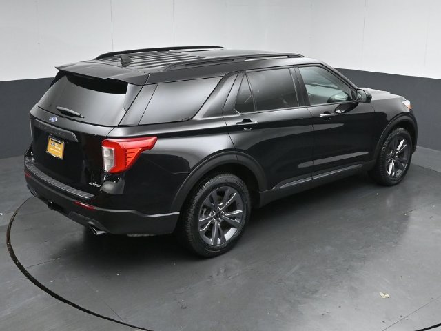 Certified 2024 Ford Explorer XLT w/ Equipment Group 202A AWD/4WD image 52