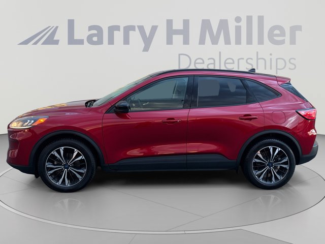 Certified 2020 Ford Escape SE AWD/4WD image 2