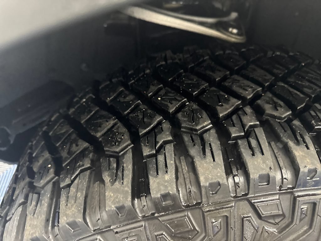Certified 2022 Ford Bronco Outer Banks w/ Sasquatch Package AWD/4WD image 33