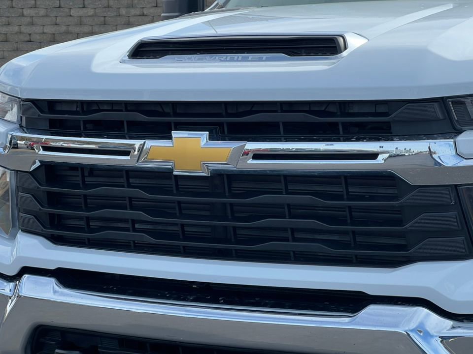 Used 2025 Chevrolet Silverado 2500 LT w/ Convenience Package image 41