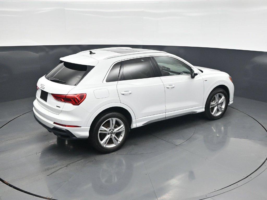 Used 2021 Audi Q3 2.0T Premium w/ Convenience Package AWD/4WD image 38