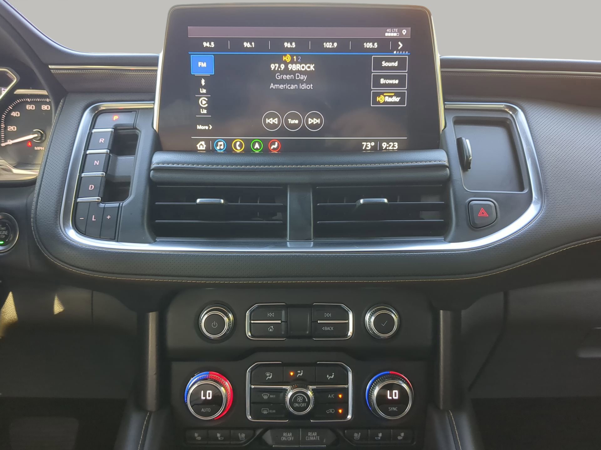 Used 2021 GMC Yukon XL AT4 w/ AT4 Premium Package image 53