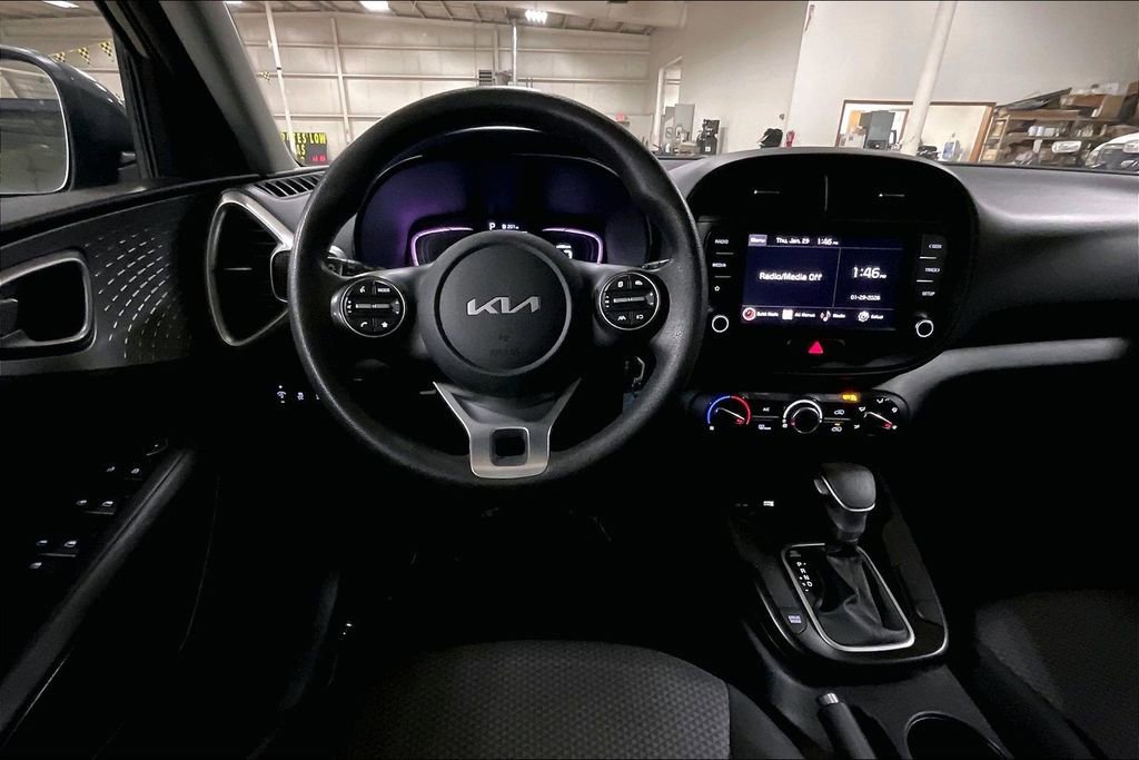 Used 2024 Kia Soul LX w/ LX Technology Package image 7