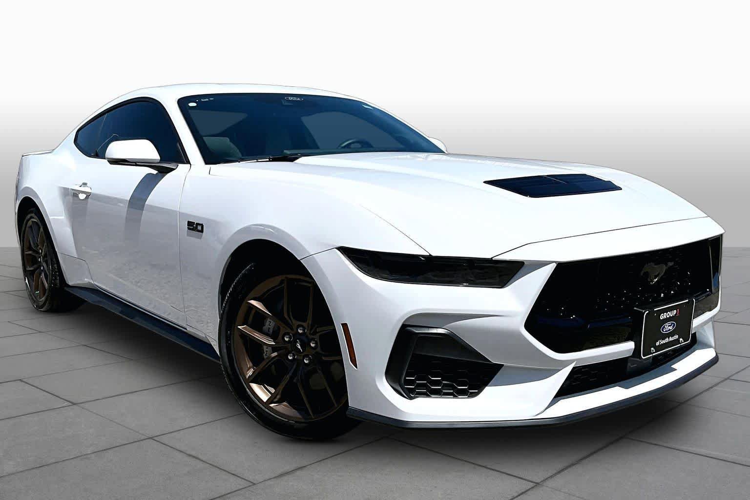 Certified 2025 Ford Mustang GT Premium RWD image 3