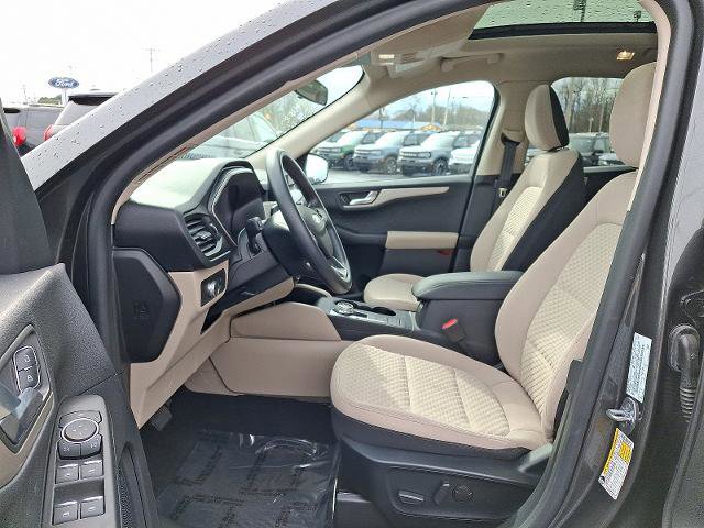 Certified 2020 Ford Escape SE image 13