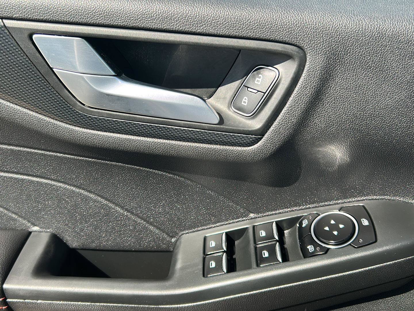 Certified 2023 Ford Escape ST-Line FWD image 9