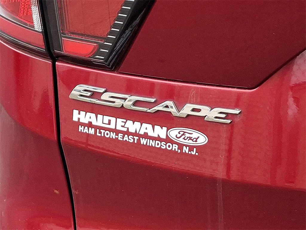 Certified 2018 Ford Escape SEL image 29