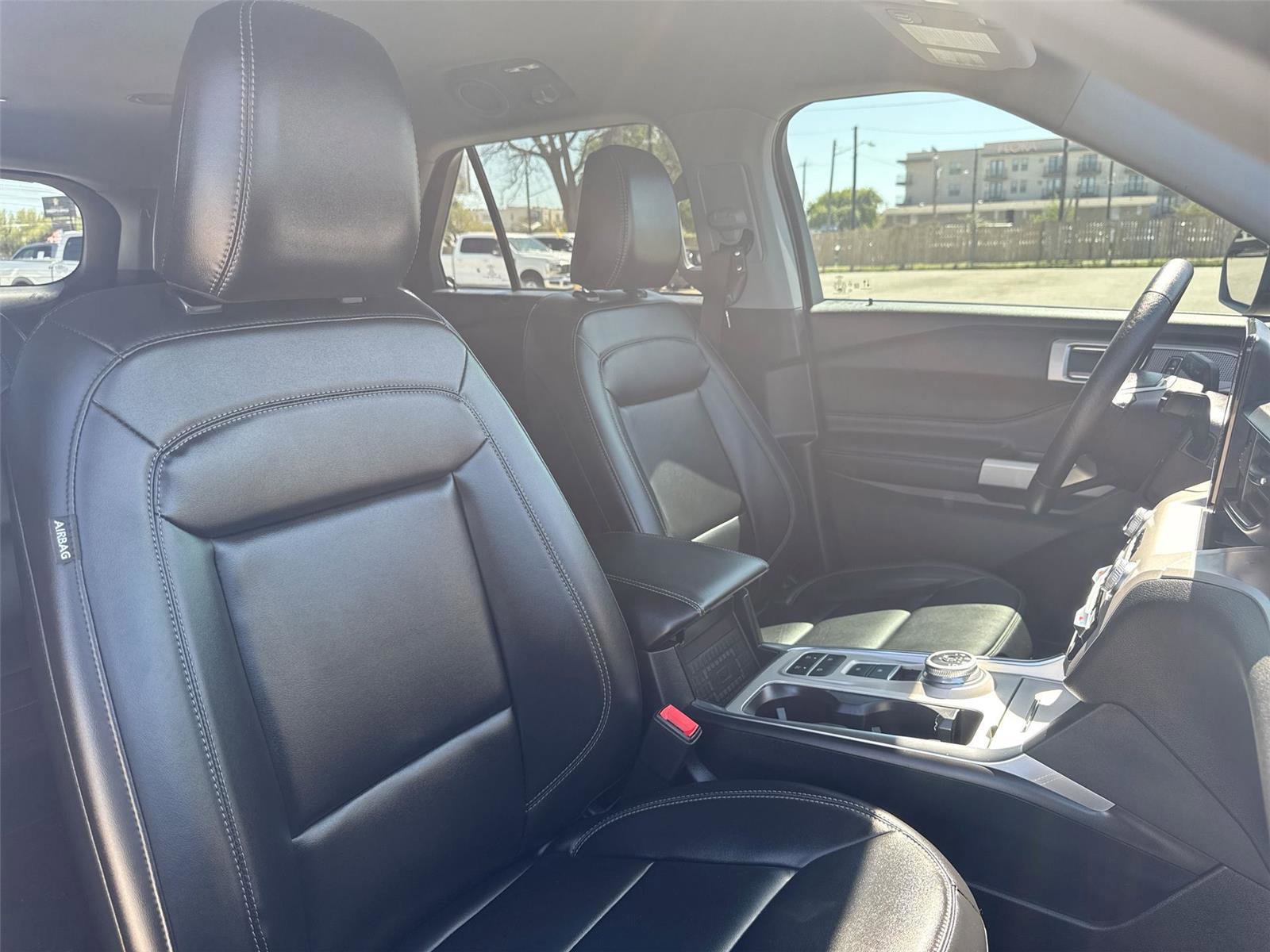 Certified 2024 Ford Explorer XLT w/ Equipment Group 202A image 28