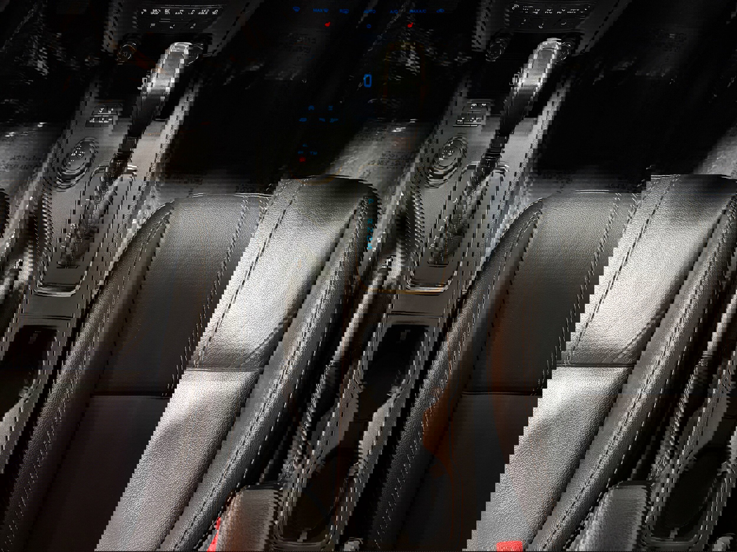 Certified 2019 Ford Ranger Lariat w/ Equipment Group 501A Mid image 22