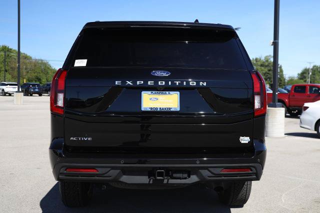 Certified 2025 Ford Expedition Active AWD/4WD image 9