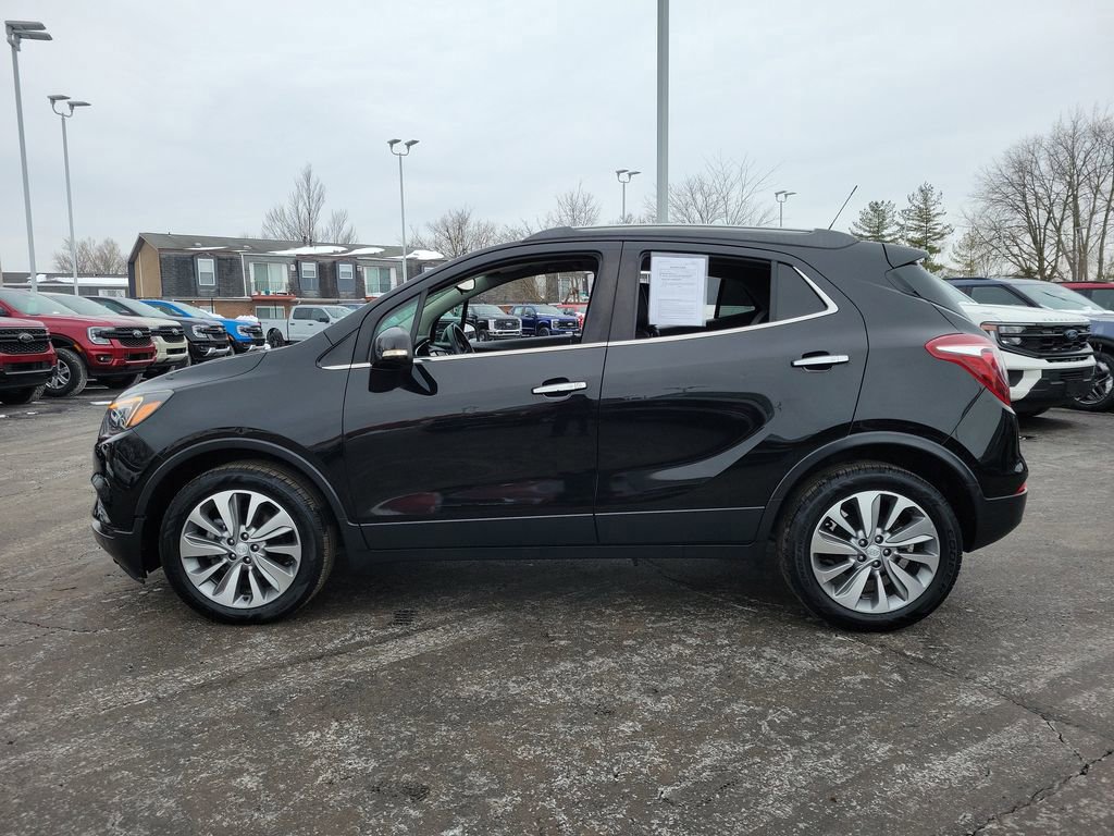 Used 2018 Buick Encore Preferred image 2