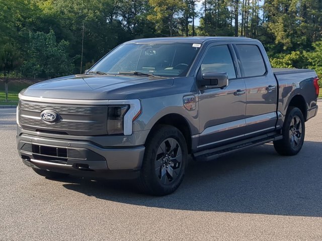 Certified 2025 Ford F150 Lightning Lariat AWD/4WD image 8