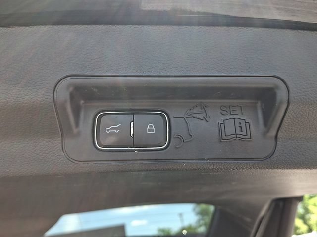 Certified 2023 Ford Explorer XLT w/ Equipment Group 202A AWD/4WD image 31