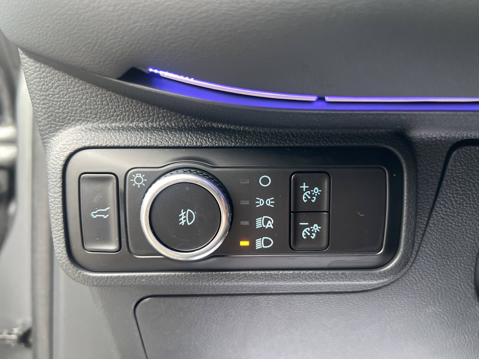 Certified 2025 Ford Explorer ST w/ Sun And Sound Package AWD/4WD image 35
