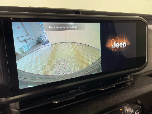 Used 2026 Jeep Wrangler Unlimited Sport AWD/4WD image 8