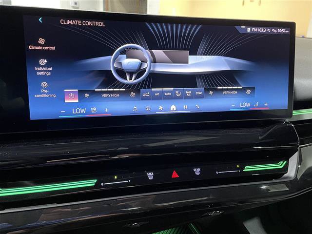 Used 2024 BMW 530i xDrive w/ Premium Package AWD/4WD image 35