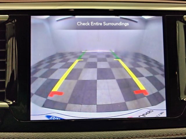 Used 2020 Chrysler Pacifica Limited FWD image 4