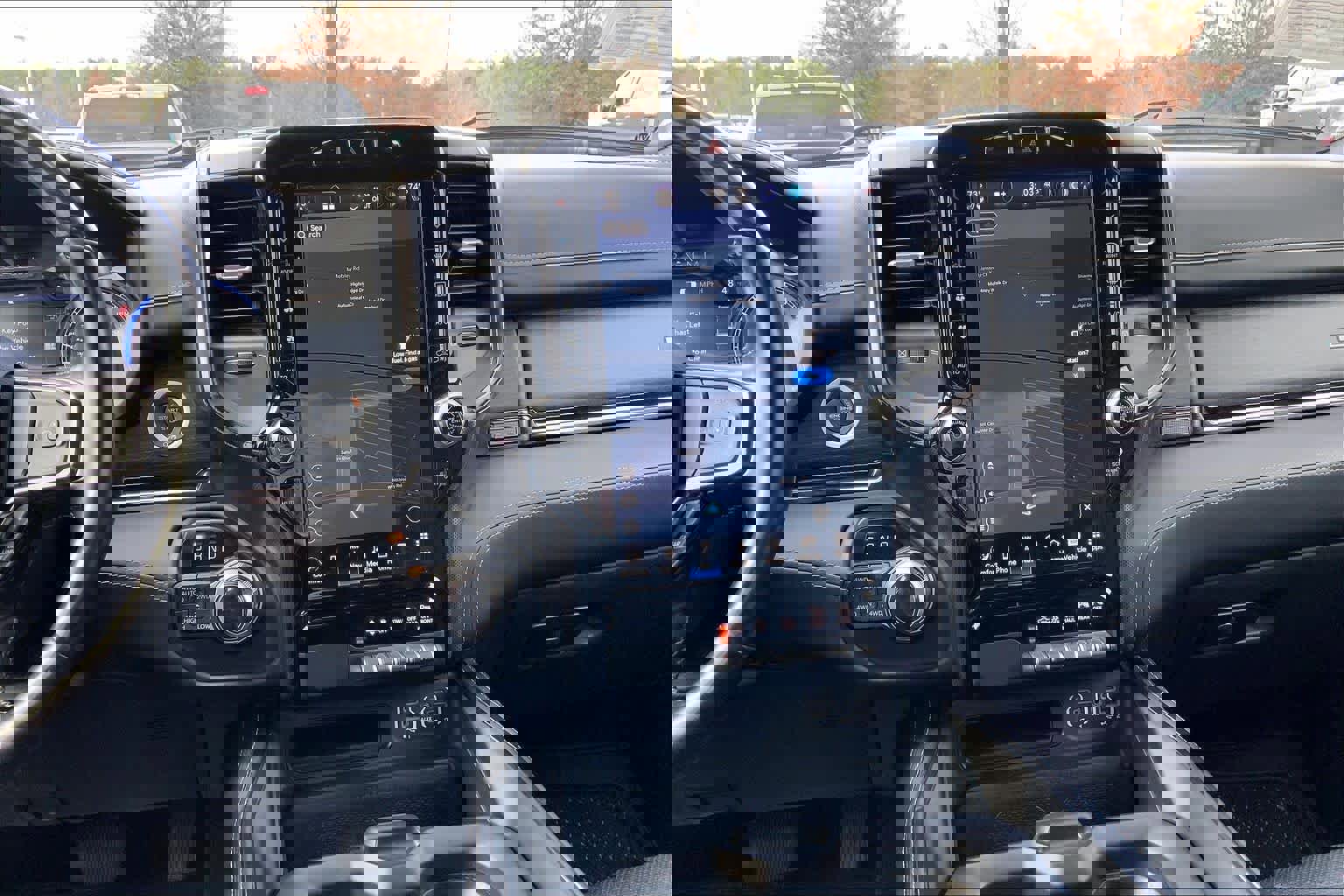 Used 2022 RAM 1500 Limited image 12