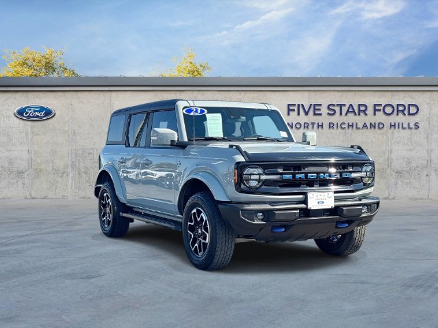 Certified 2023 Ford Bronco Outer Banks AWD/4WD image 1