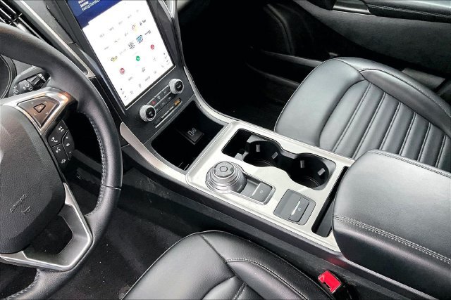 Certified 2024 Ford Edge SEL w/ Convenience Package AWD/4WD image 18