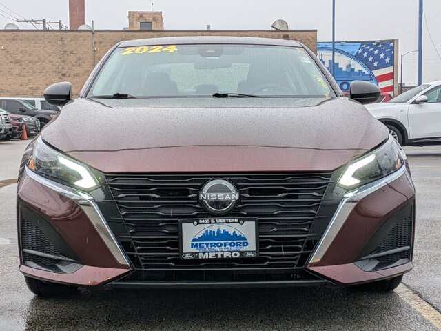 Used 2024 Nissan Altima 2.5 SV FWD image 9