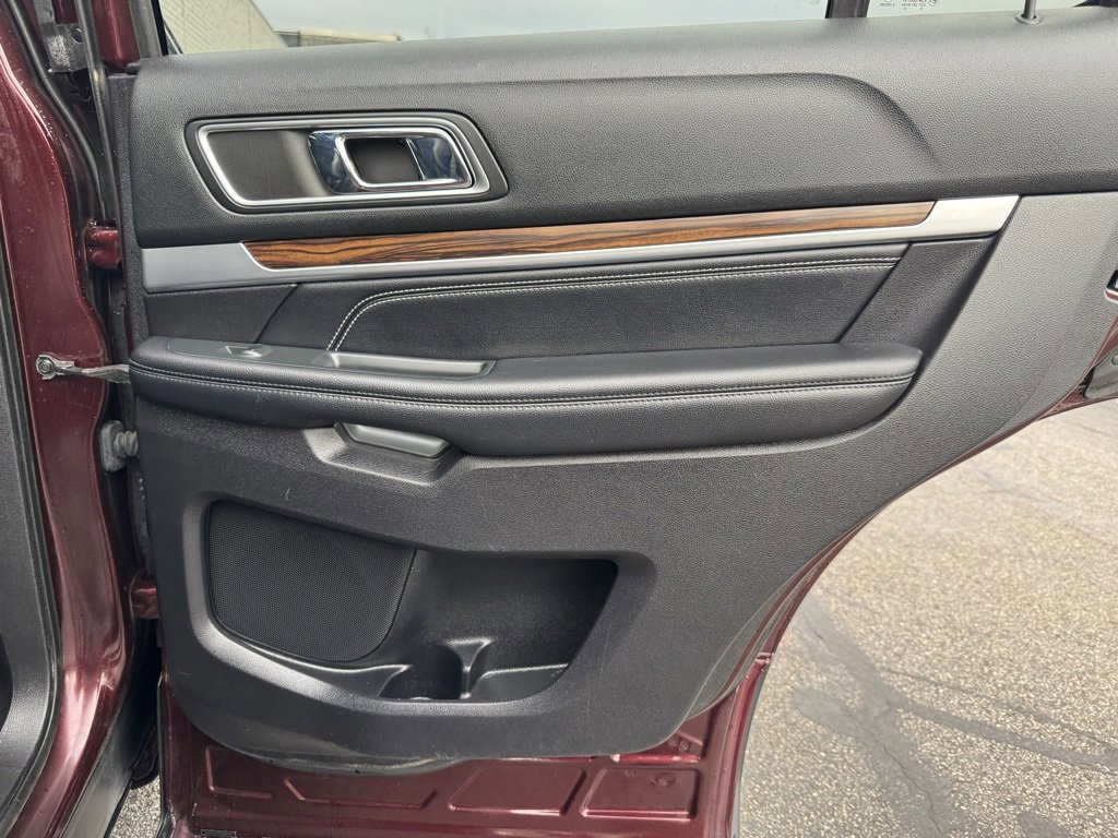 Certified 2018 Ford Explorer Limited w/ Equipment Group 301A image 29