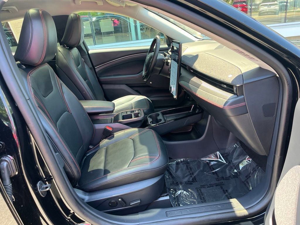 Certified 2025 Ford Mustang Mach-E Premium w/ Sport Appearance Package AWD/4WD image 22