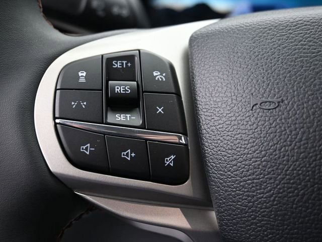 Certified 2026 Ford Explorer Active image 17