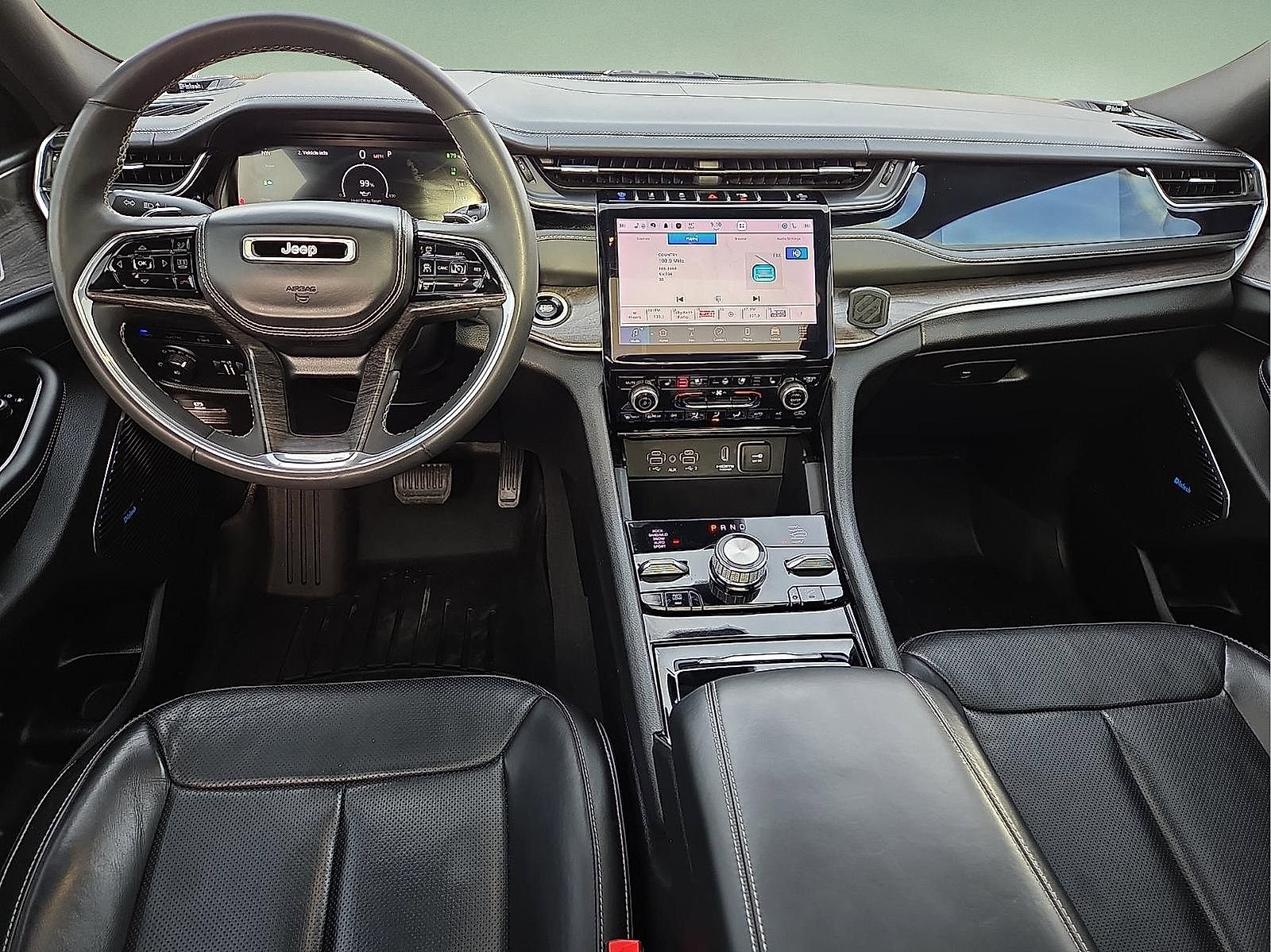 Used 2022 Jeep Grand Cherokee Overland image 11