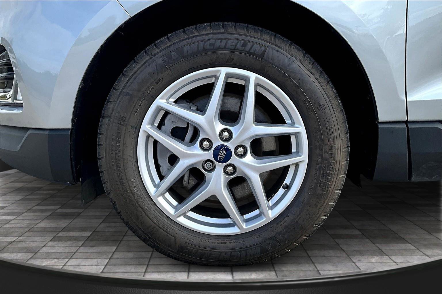 Certified 2022 Ford Edge SEL w/ Convenience Package image 25