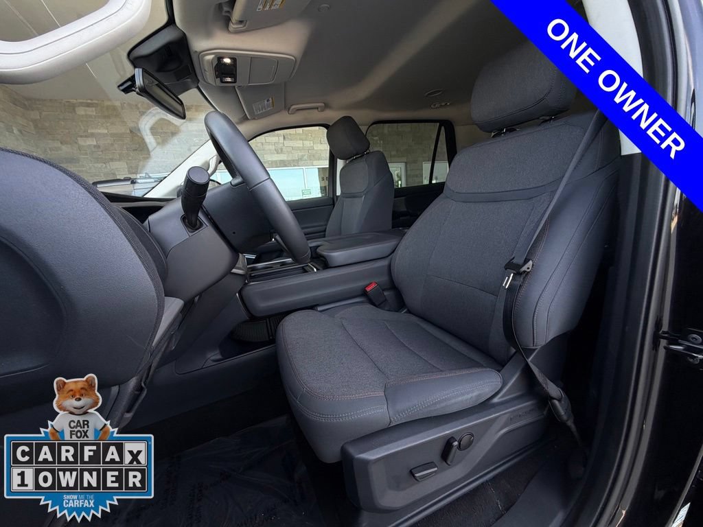 Certified 2025 Ford Expedition Active RWD image 5