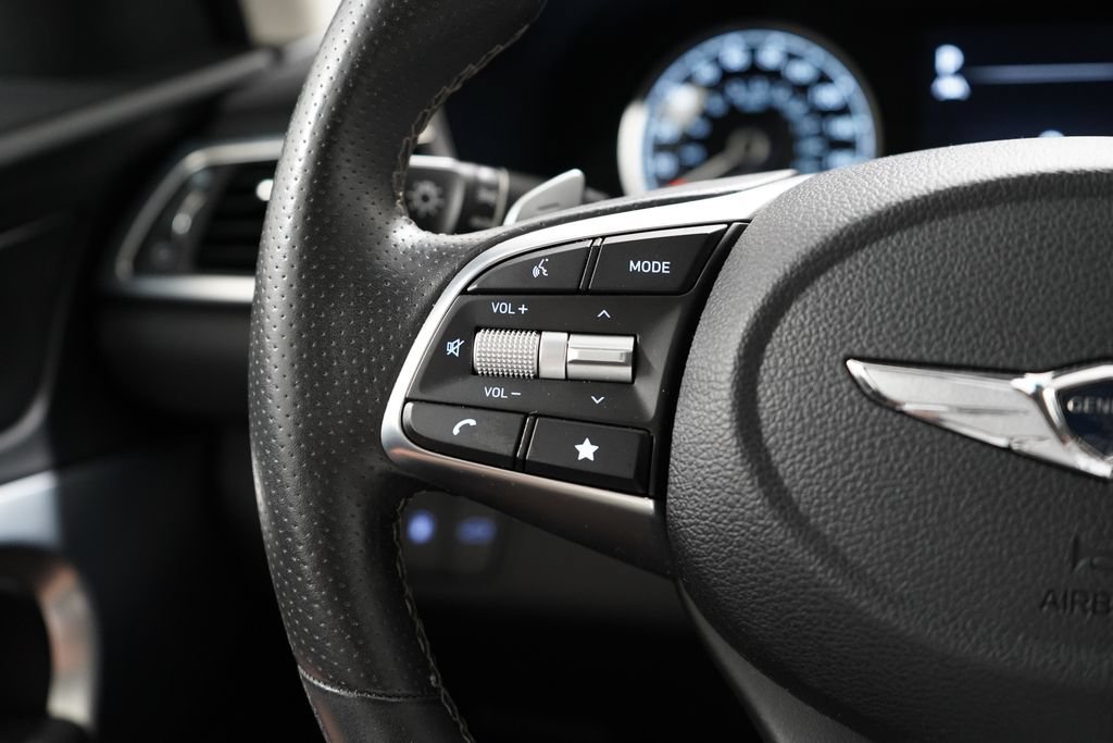 Used 2023 Genesis G70 2.0T AWD/4WD image 20