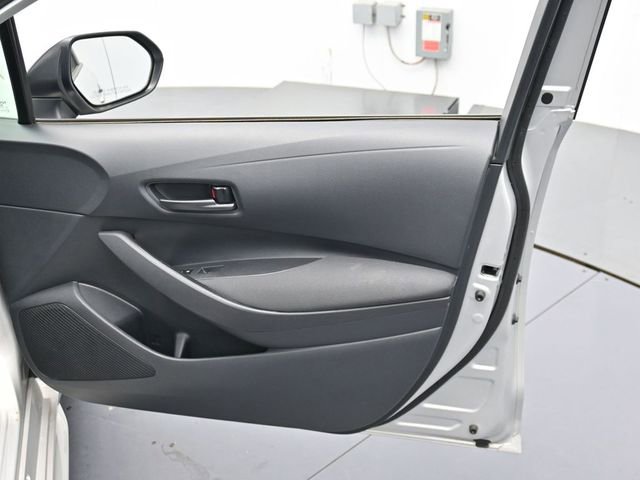 Used 2024 Toyota Corolla LE FWD image 30