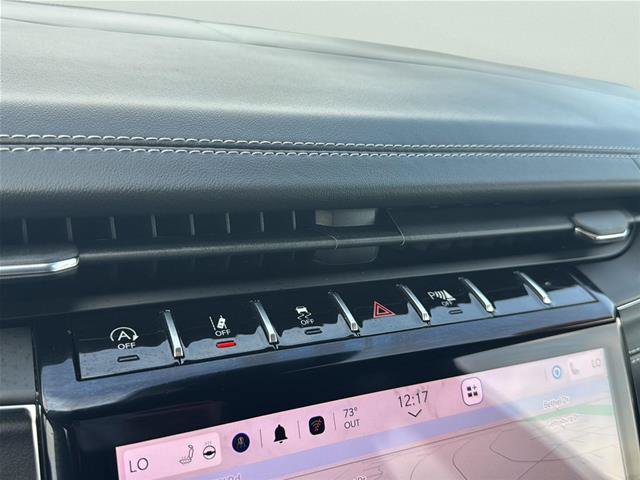 Used 2023 Jeep Grand Cherokee Overland w/ Luxury Tech Group IV AWD/4WD image 29