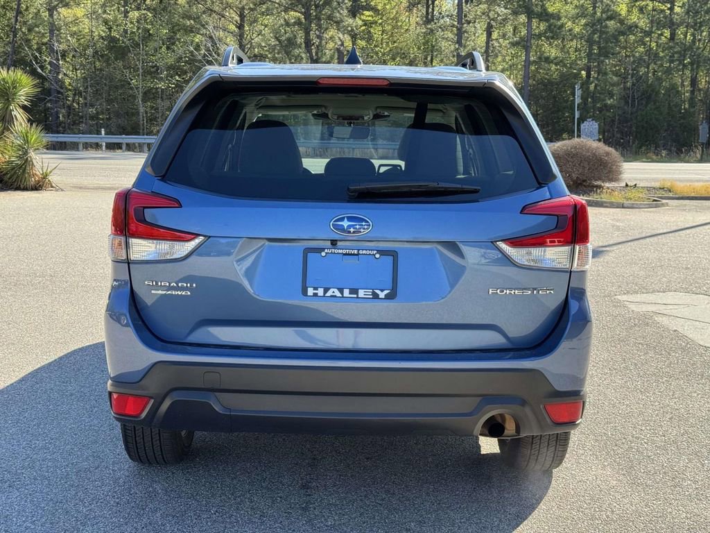 Used 2024 Subaru Forester Premium AWD/4WD image 3
