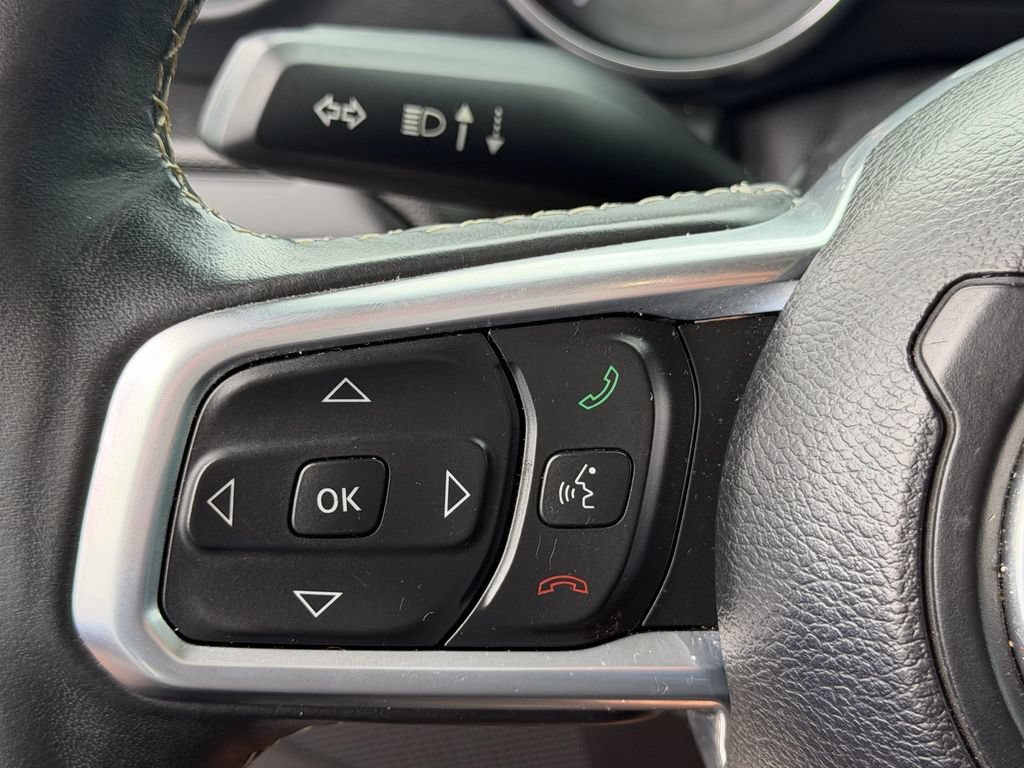 Used 2020 Jeep Gladiator Overland AWD/4WD image 17