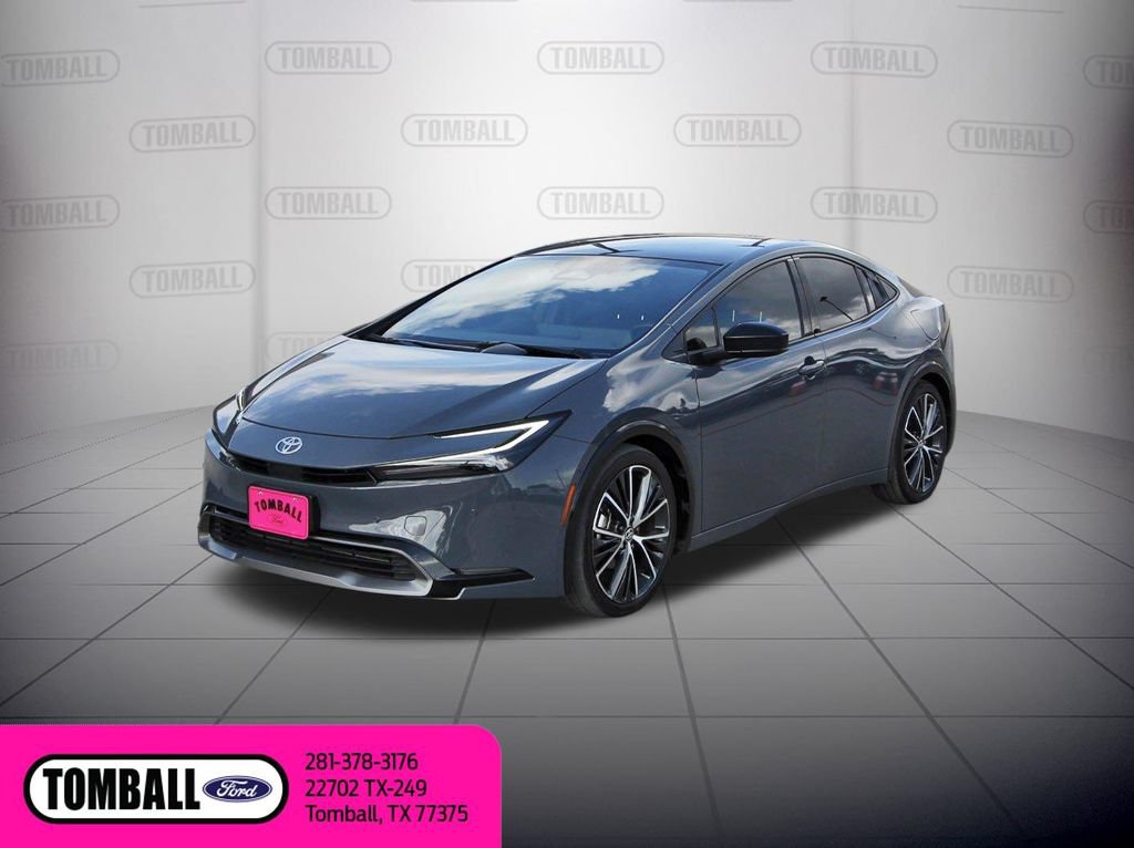 Used 2023 Toyota Prius Limited w/ Limited Premium Package FWD image 3