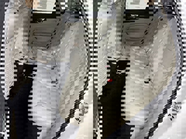 Used 2024 Volvo XC60 B5 Plus image 14