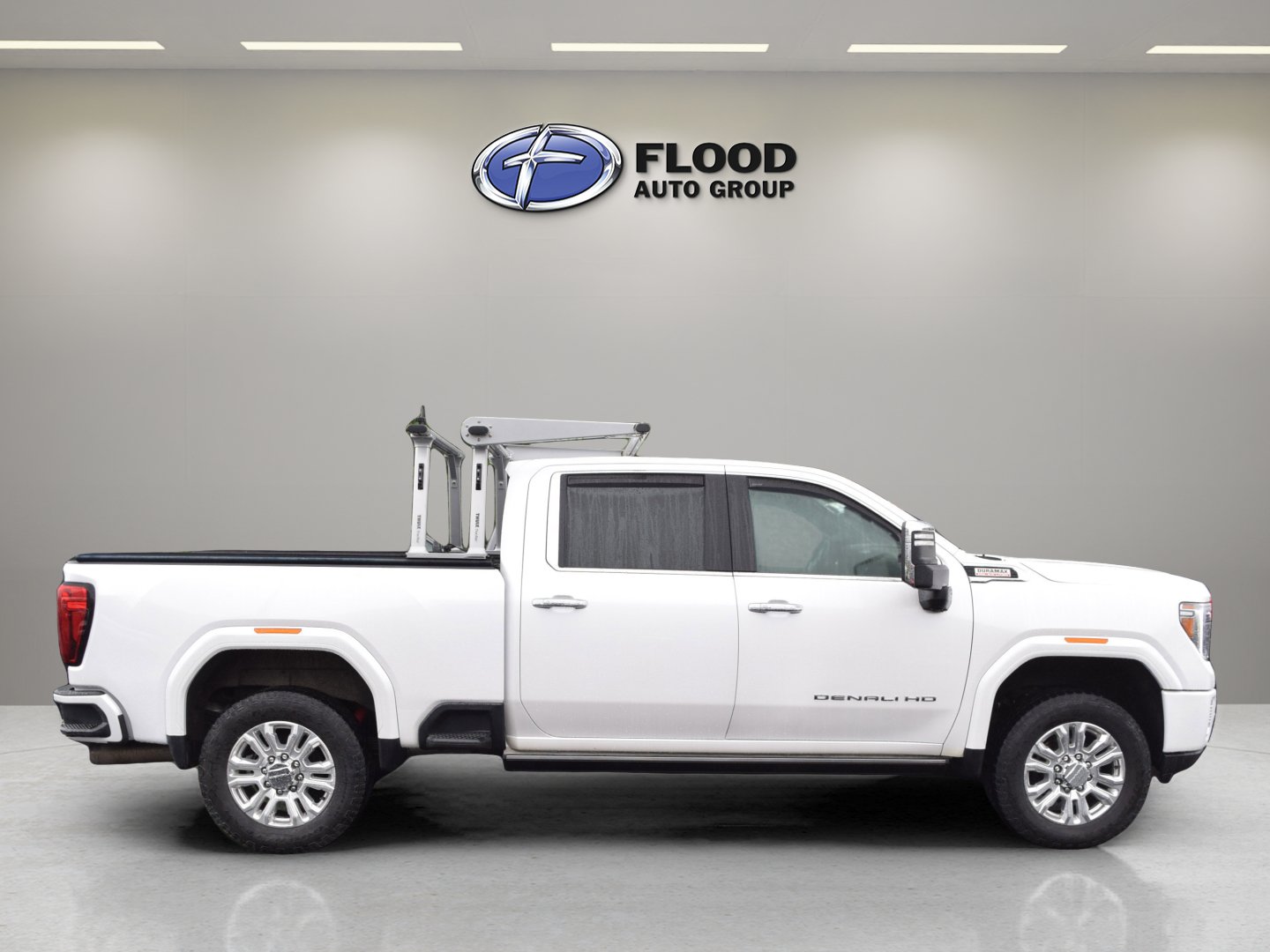 Used 2023 GMC Sierra 2500 Denali w/ Denali Ultimate Package AWD/4WD image 3