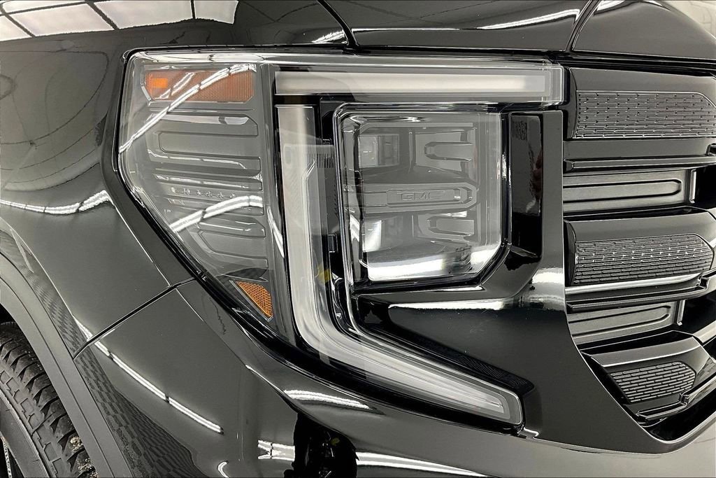 Used 2024 GMC Sierra 1500 Elevation image 30