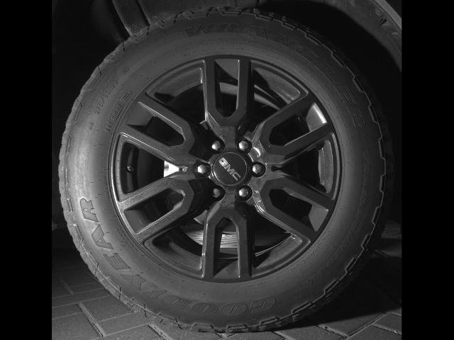 Used 2024 GMC Sierra 1500 Elevation AWD/4WD image 9