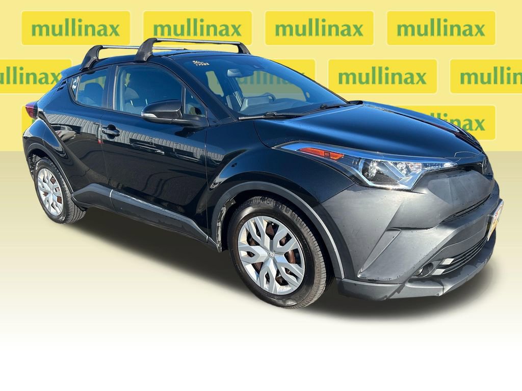 Used 2019 Toyota C-HR LE FWD image 1