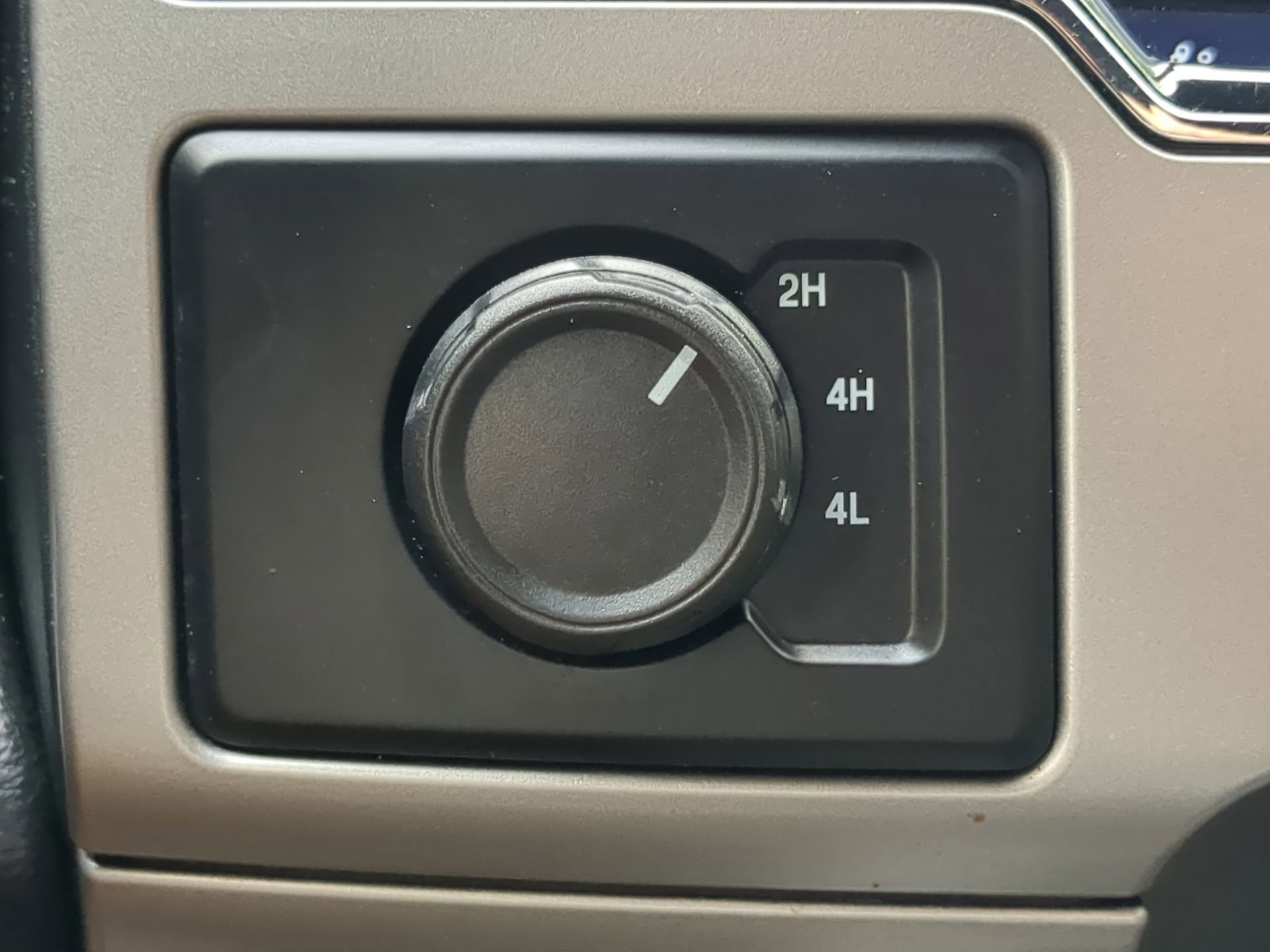 Certified 2022 Ford F350 Lariat w/ Lariat Ultimate Package image 55