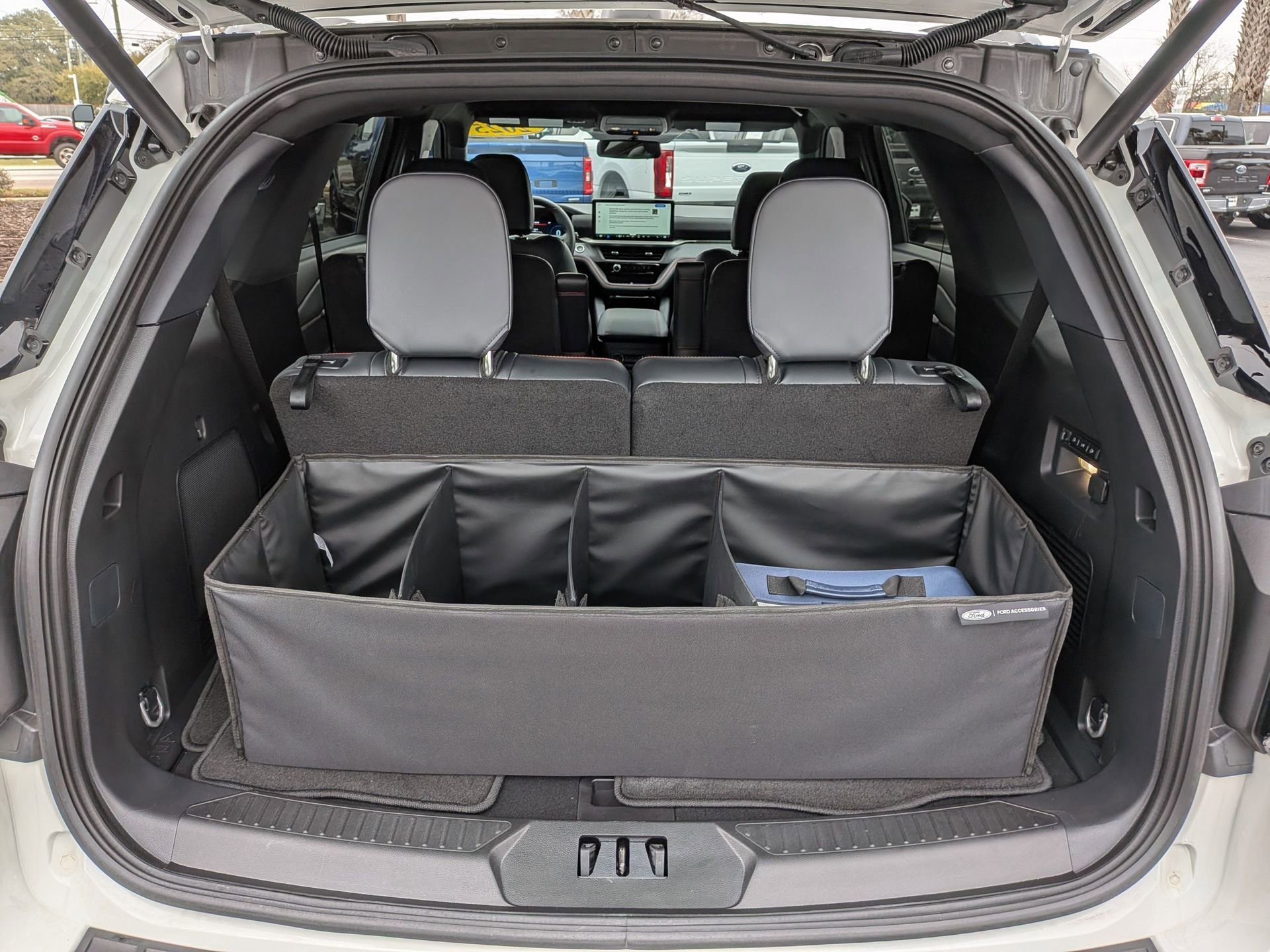 Certified 2025 Ford Explorer ST image 16