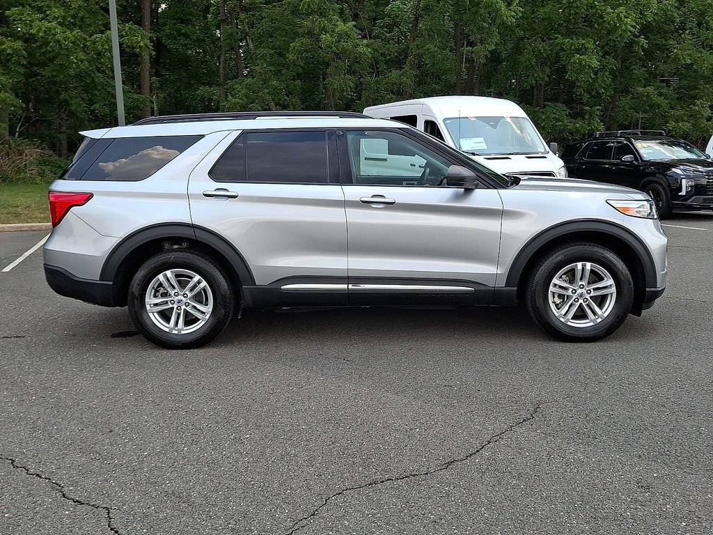 Certified 2023 Ford Explorer XLT AWD/4WD image 10