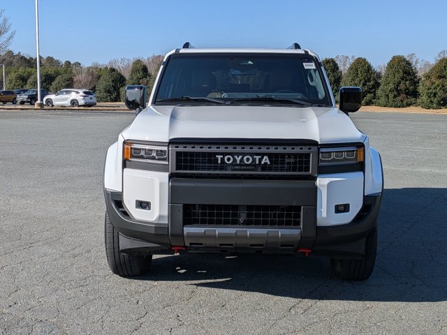 Used 2025 Toyota Land Cruiser image 9